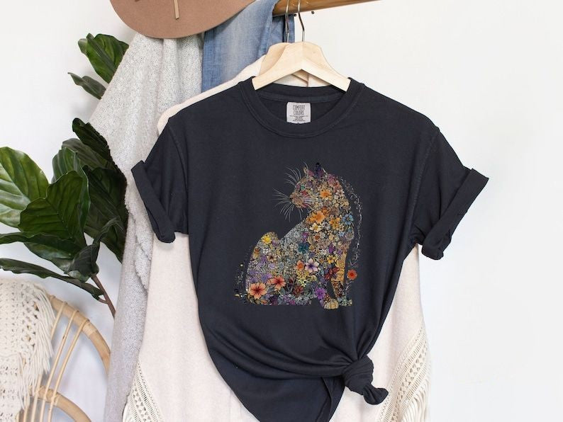 Floral Cat Mom Cat Lover T-shirt
